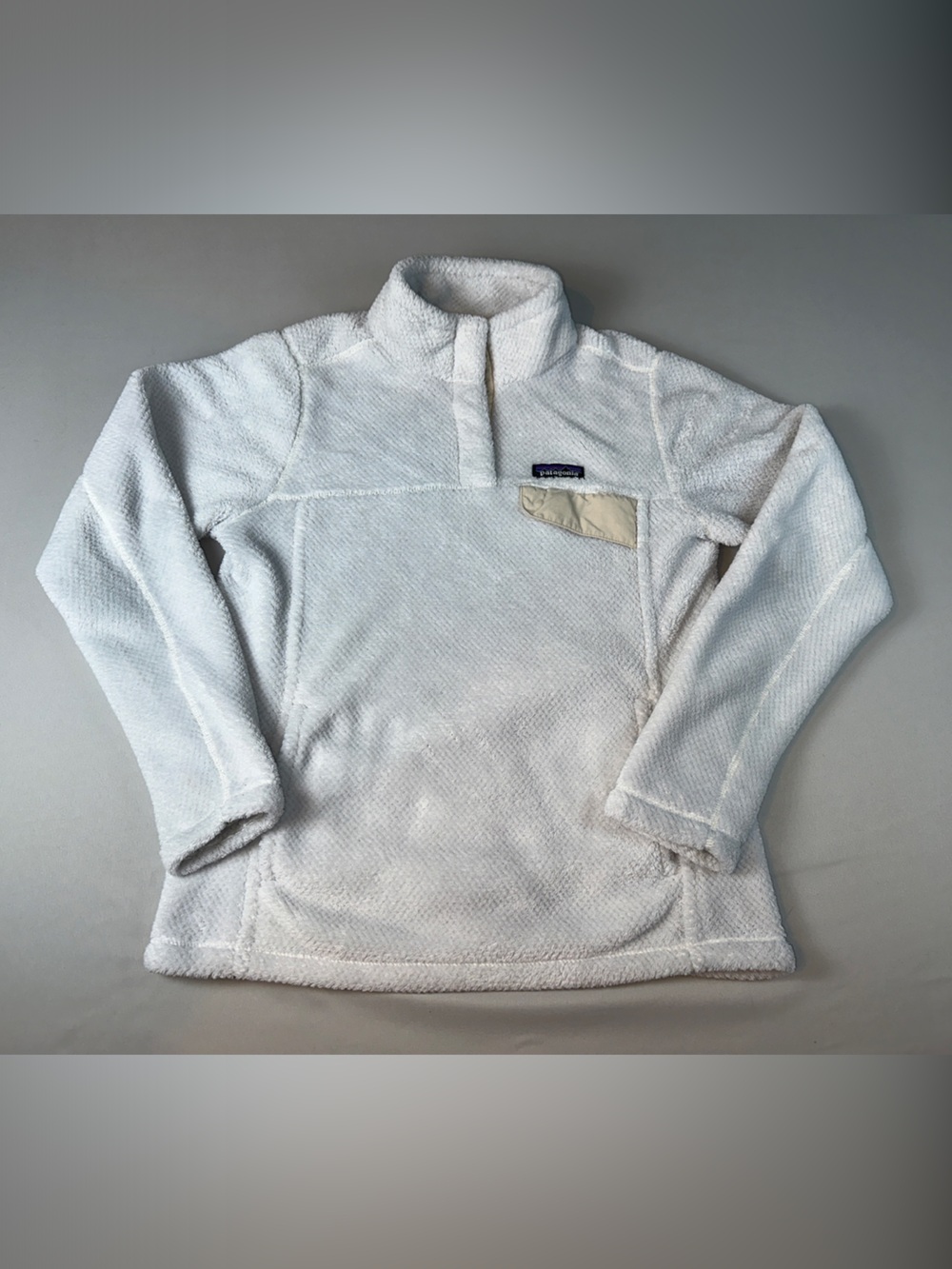 Patagonia Women’s Quarter-Zip Pullover Medium Off-White Textured Front Pockets